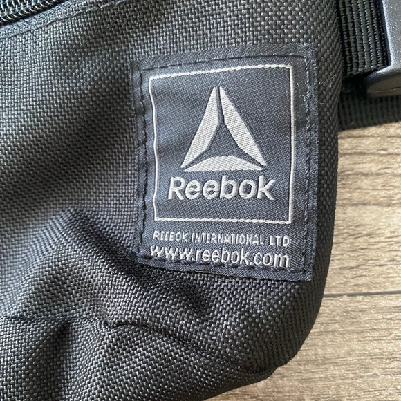 Reebok Black Fanny Pack - Picture 4 of 5